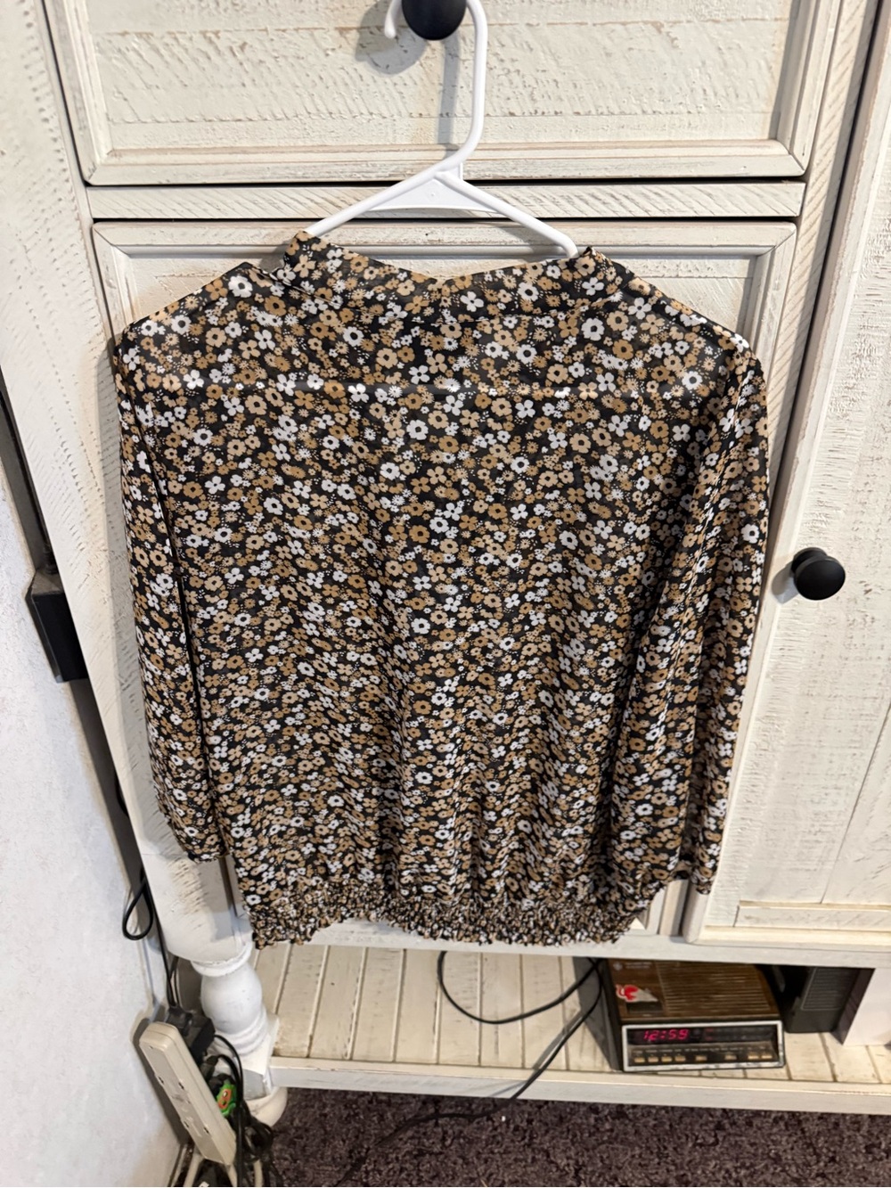 New York & Company Black Floral Smocked-Hem Blouse with Tan and White Daisies